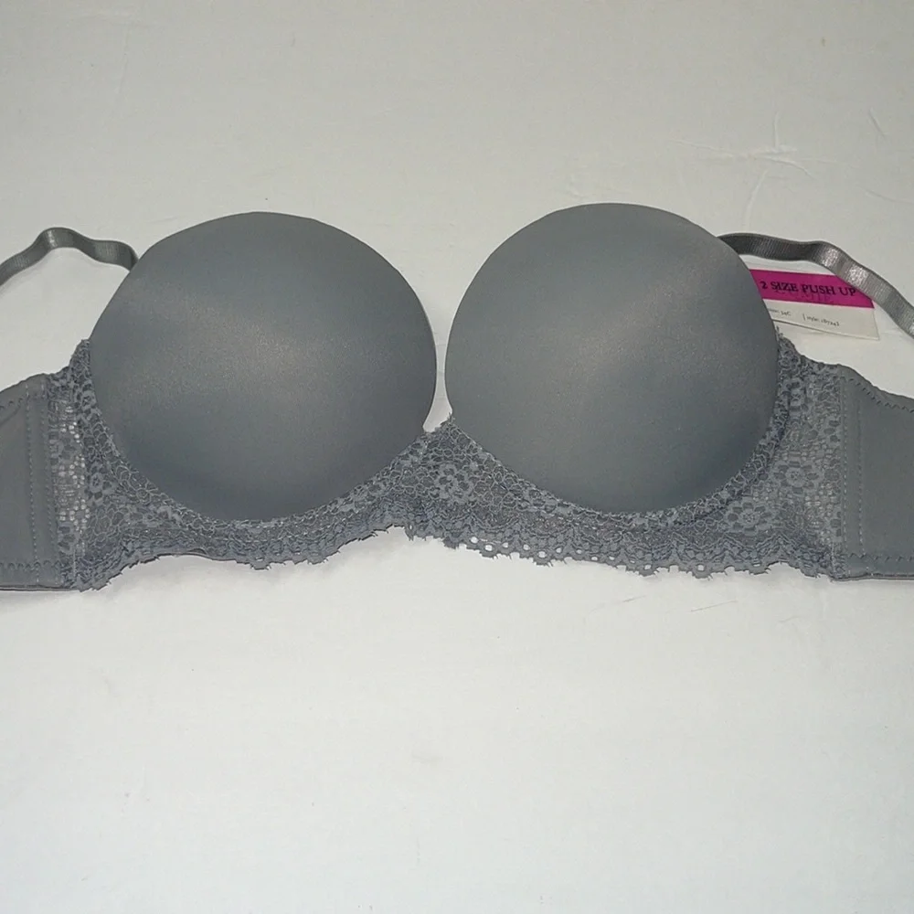 Super Push Up Extreme Padded Maximum Lift Lace Multi-way Strapless Bra.